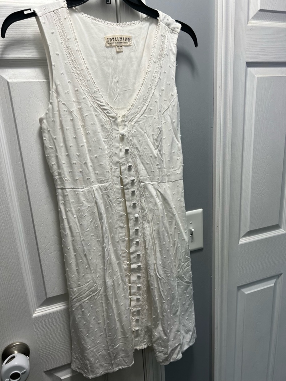 Ivory Eyelet Button-Front Sleeveless Dress